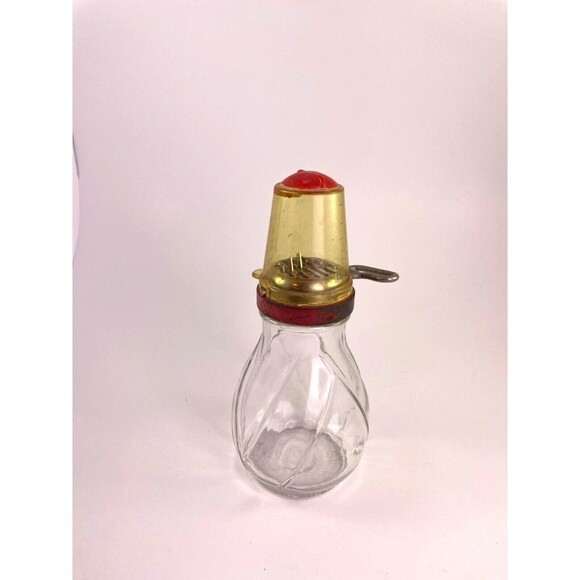 Vintage Glass Nut / Spice Red Grinder Turnkey with Plastic Measuring Cup Lid - Picture 1 of 10